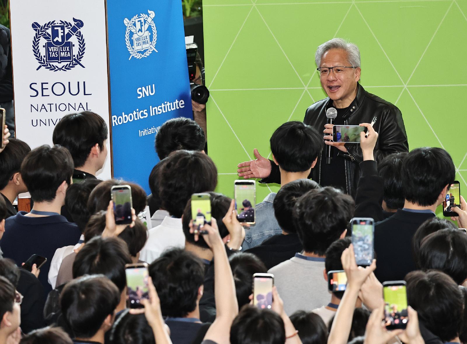 젠슨 황 서울대 방문, 엔비디아와 한국 기업 AI 협력 확대