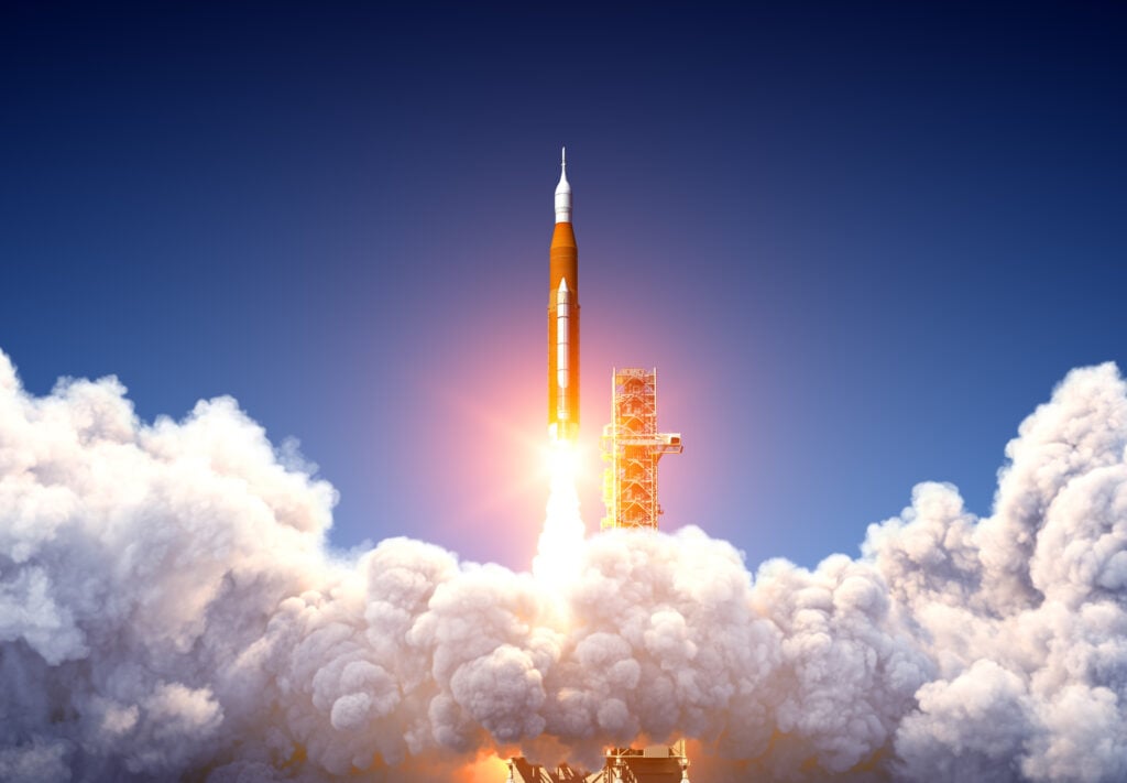 SpaceX, 공모로 750억 달러 조달·장초반 150달러에 개장
