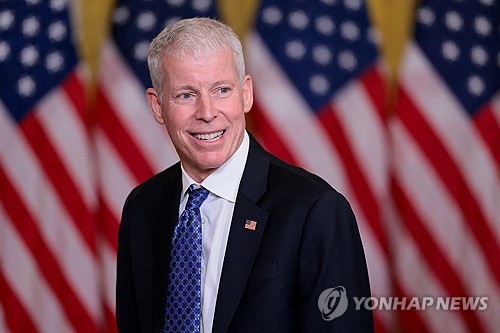 코스피 8,000선 회복에 삼성전자 8%·하이닉스 15% 급등