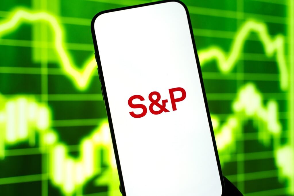 S&P 500 사상 최고 경신, 스노우플레이크 37% 급등