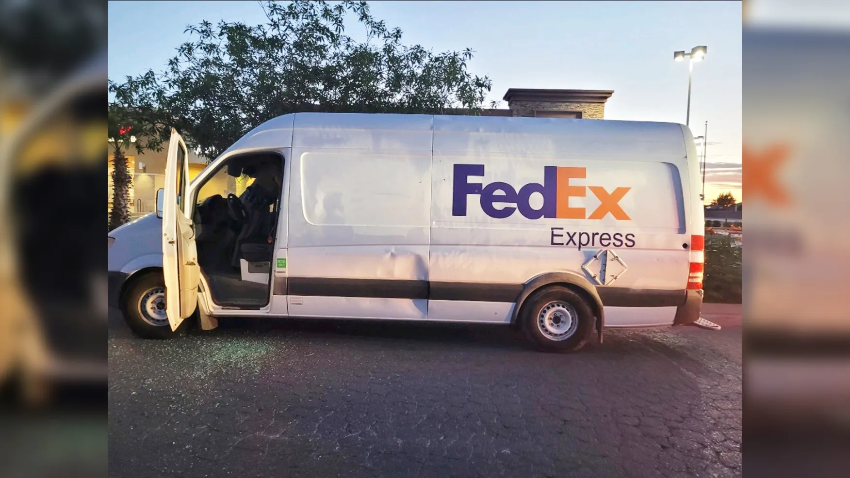 FedEx와 허니웰 분사 소식, FedEx Freight 매수 의견과 신주 공급 우려