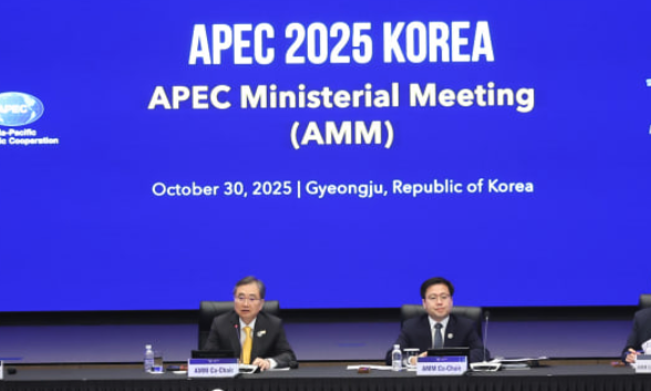 여한구 APEC서 12회 양자면담, 공급망 협력 요청