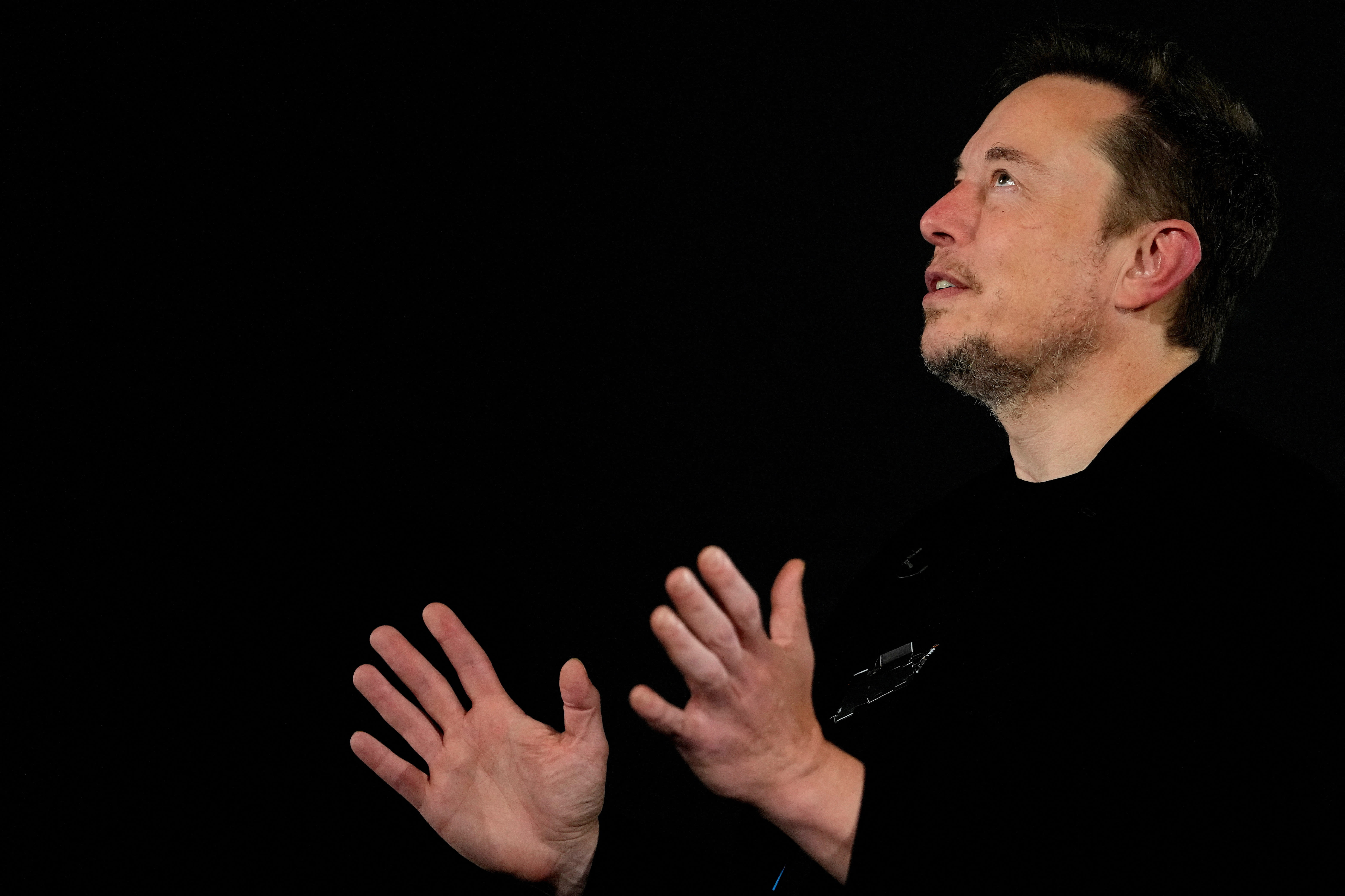 SpaceX 기업가치 2조 8,000억 달러로 아마존 제쳐