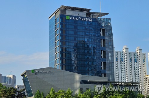 젠슨 황 방한 소식에 네이버 주가 상승·옵션 상장 잇따라