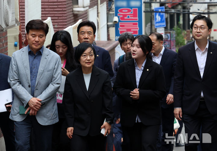노르웨이산 고등어 2,000t 추가 도입, 대형마트 수산물 최대 50% 할인