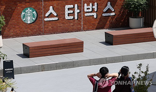 스타벅스, 카톡 선물 1위에서 6위로 하락…환불·불매 논란