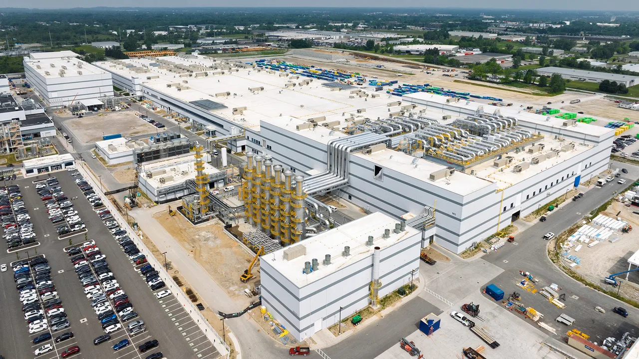 LG Energy Solution Launches First US Large-Scale LFP Battery Plant