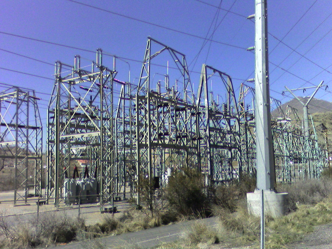 File:Transmissionsubstation.jpg - Wikipedia