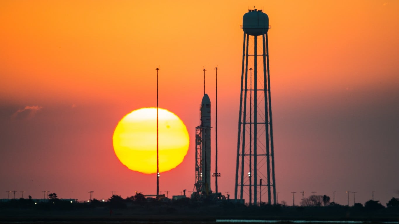 Blue Origin 폭발에 AST SpaceMobile 17% 급락, Virgin Galactic 11% 급등