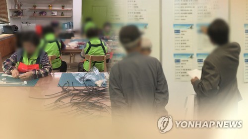 60세 이상 상용직 근로자, 청년층 비중을 앞질렀다