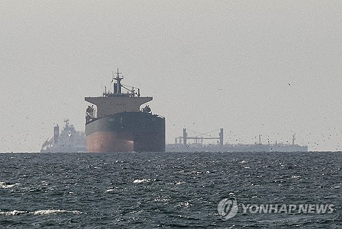 국고채 3년물 연 3.808%로 하락, 유가 3%대 내려