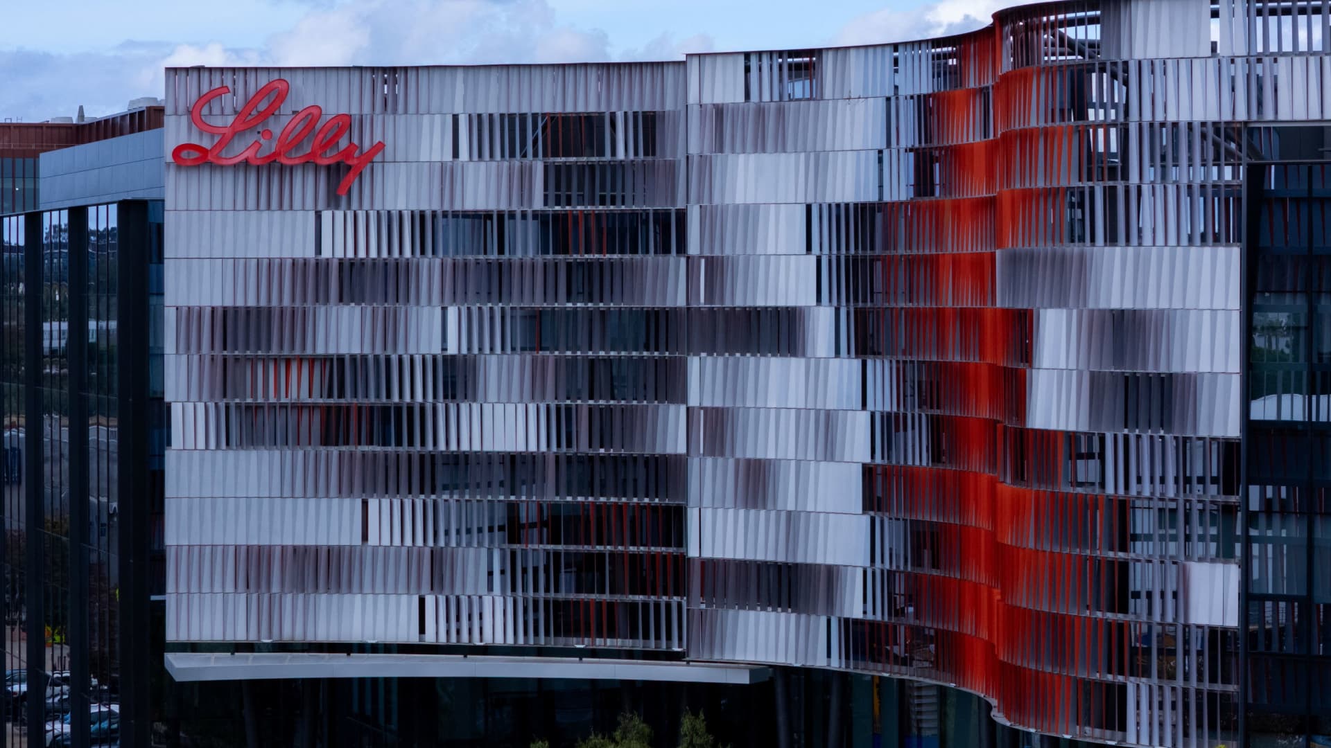 Eli Lilly looks to sharpen supply edge by building another U.S. plant