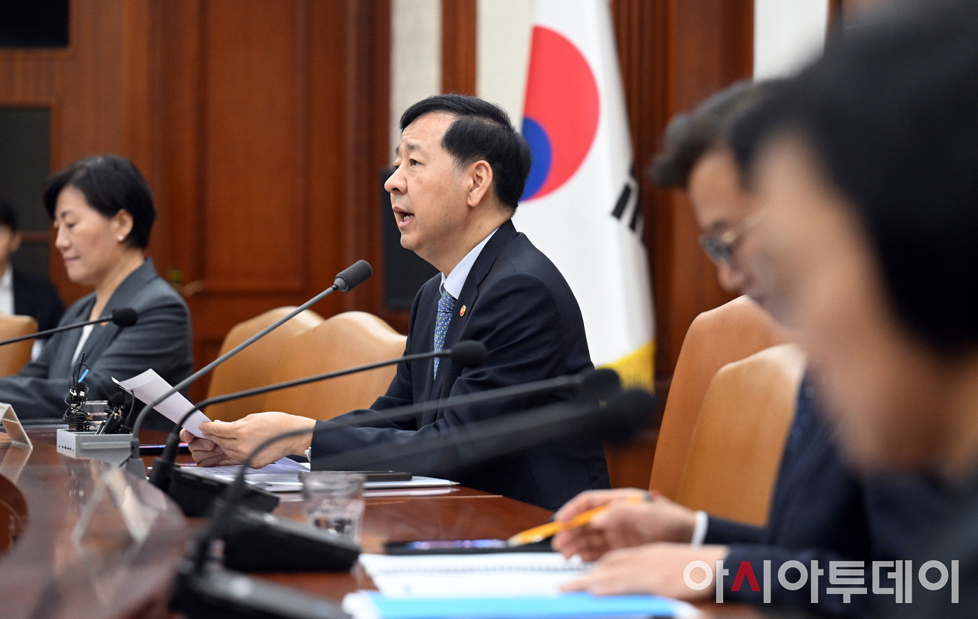 정부, 국고채·환율 변동성 즉시 대응. 5월 수출 877억5000만 달러