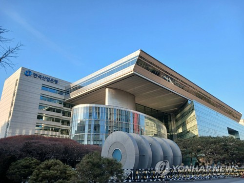 두산 SK실트론 인수, 2조5,000억원 금융 추진