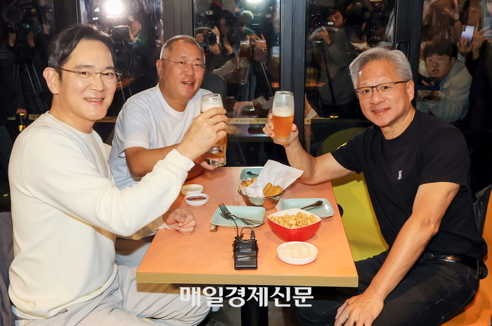 반도체 3종목 ‘60·60 클럽’ 등극, 매출·이익률 동반 상승