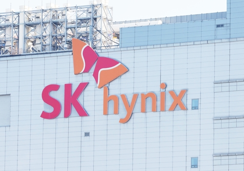삼성전자·SK하이닉스 6%대 하락, 백화점주 목표가 상향