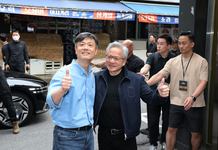 젠슨 황, 한국서 박정원·최태원·정의선 잇단 만남