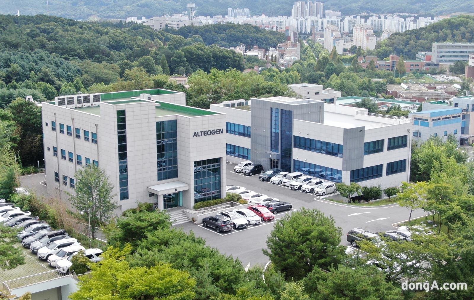 Alteogen Wins US Patent for Keytruda, Qurex Formulation