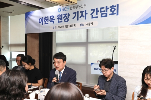 제약사들 약가 인하 앞두고 인증 확보 경쟁, 한미약품 해외진출 검토