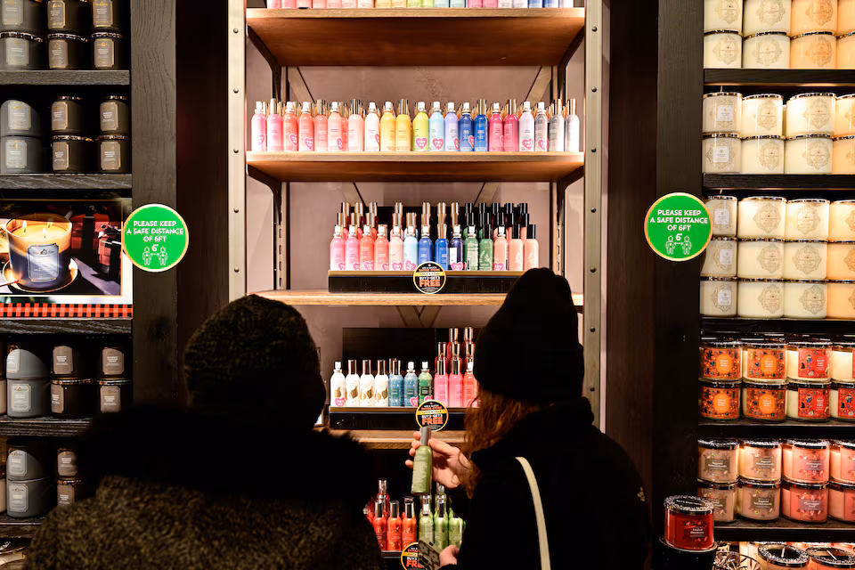 Bath & Body Works beats quarterly profit estimates on higher prices ...