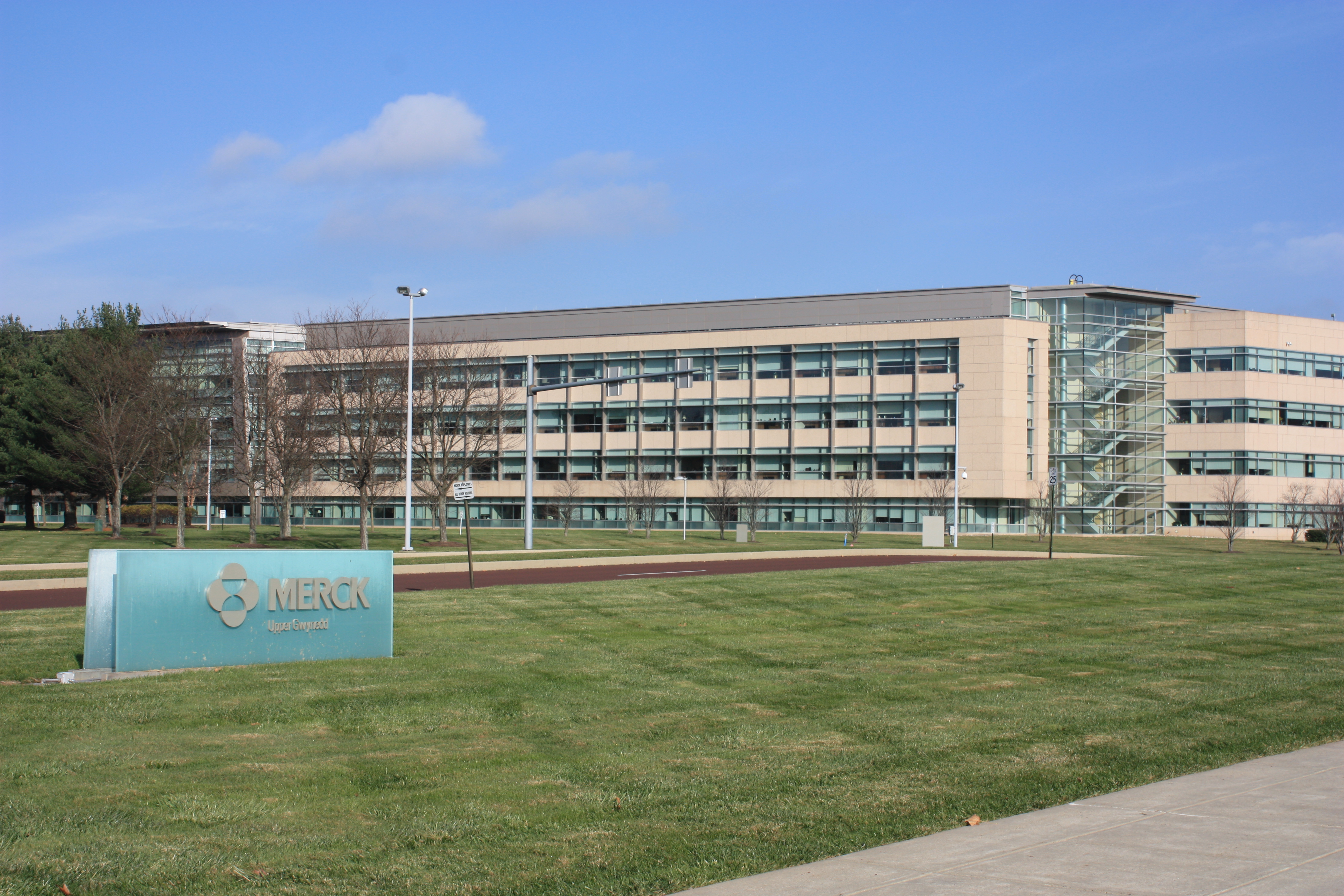 File:Merck office Upper Gwynedd Township Montgomery County.jpg - Wikimedia  Commons