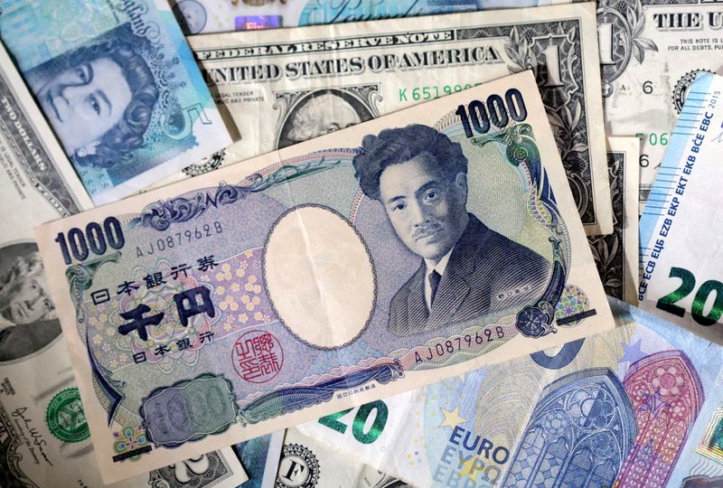 달러 강세에 엔화 160선 돌파, 일본 당국 개입 경고