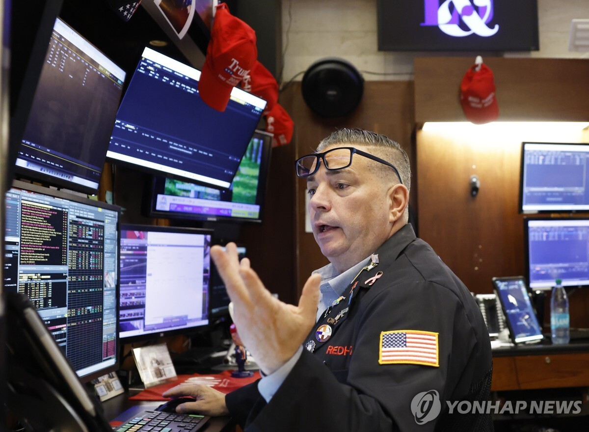 뉴욕증시, CPI·이란·AI 우려에 다우 953.33포인트 하락