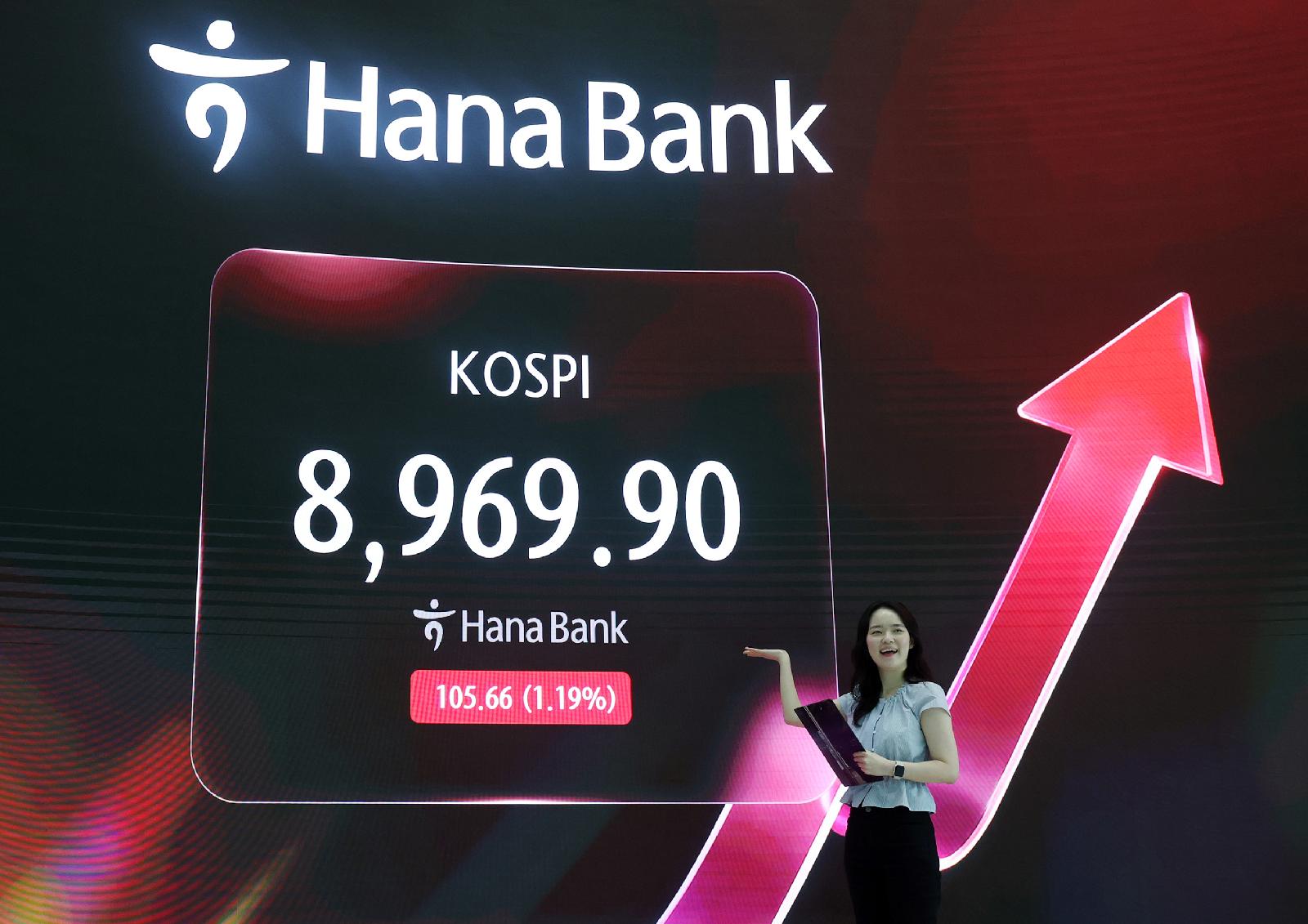 코스닥 장중 1,000선 아래로, AI·반도체 소식 엇갈려