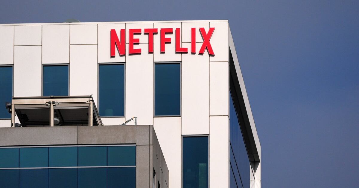 Netflix beats earnings expectations but shares continue to slide