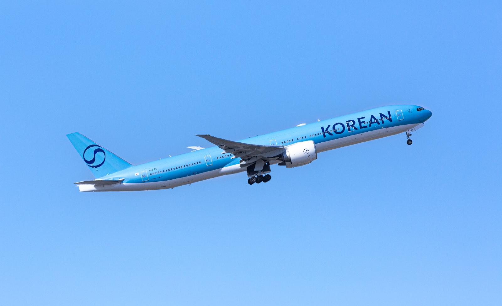 대한항공 목표주가 34,000원으로 상향, 여객 이연과 합병 기대