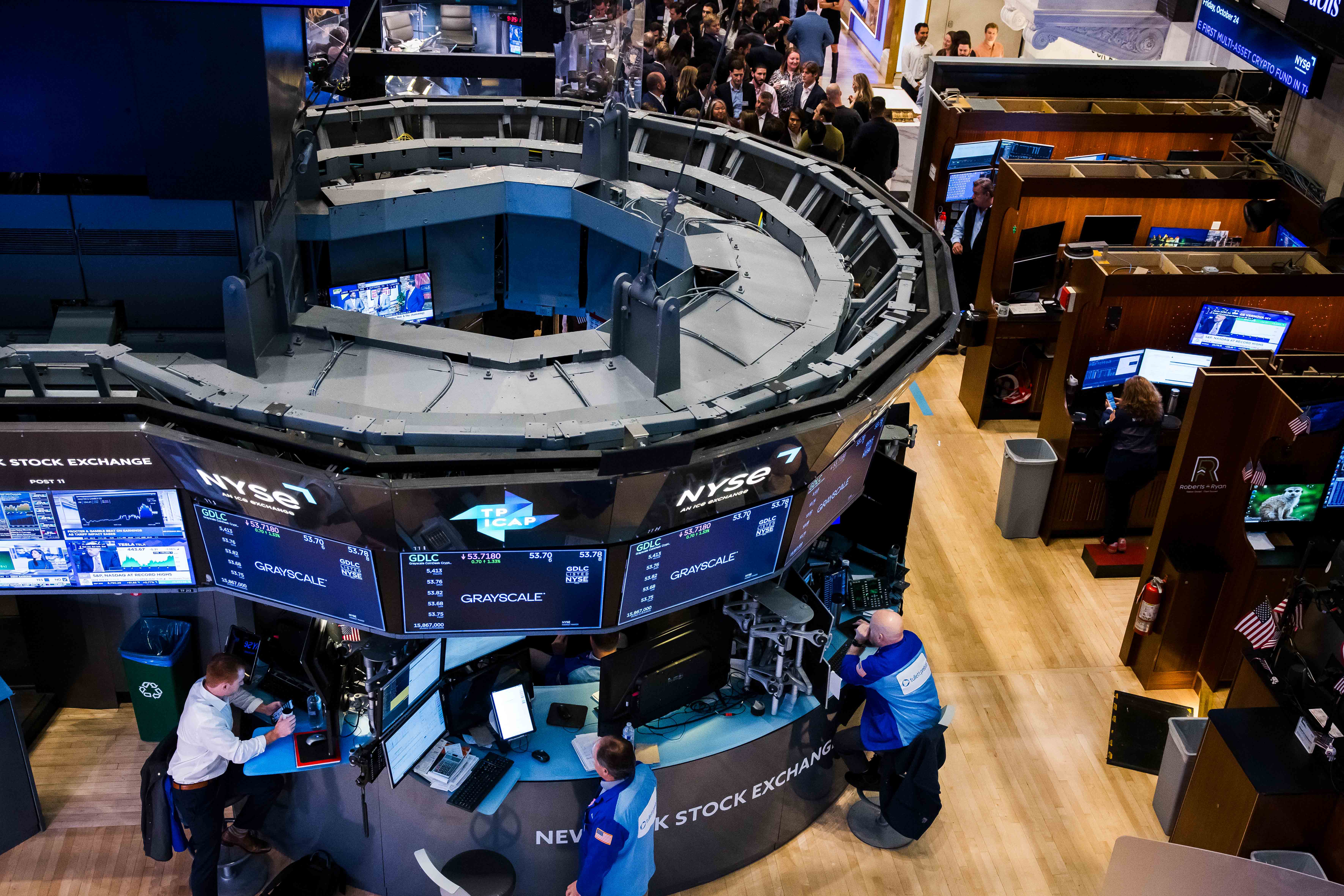 Market volatility trap? This investment strategy may hurt investors