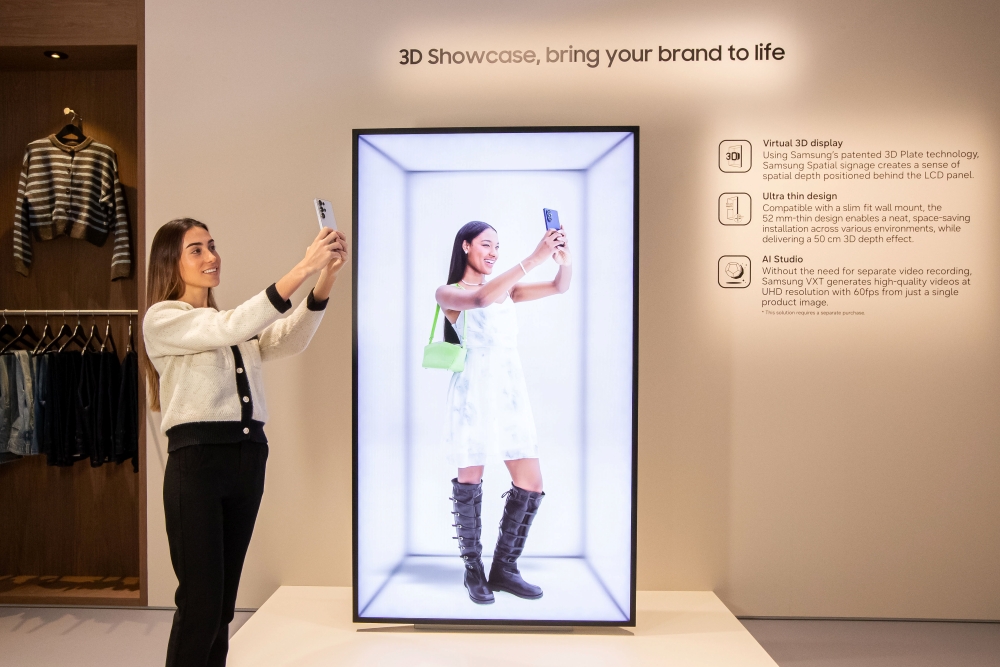Samsung Launches Glasses-Free 3D Digital Signage Globally at ISE 2026 ...