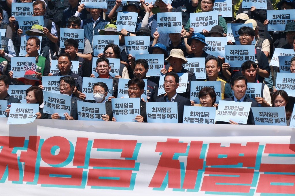 배달라이더 별도 최저임금 적용 부결, 업종별 차등 논의로 이동