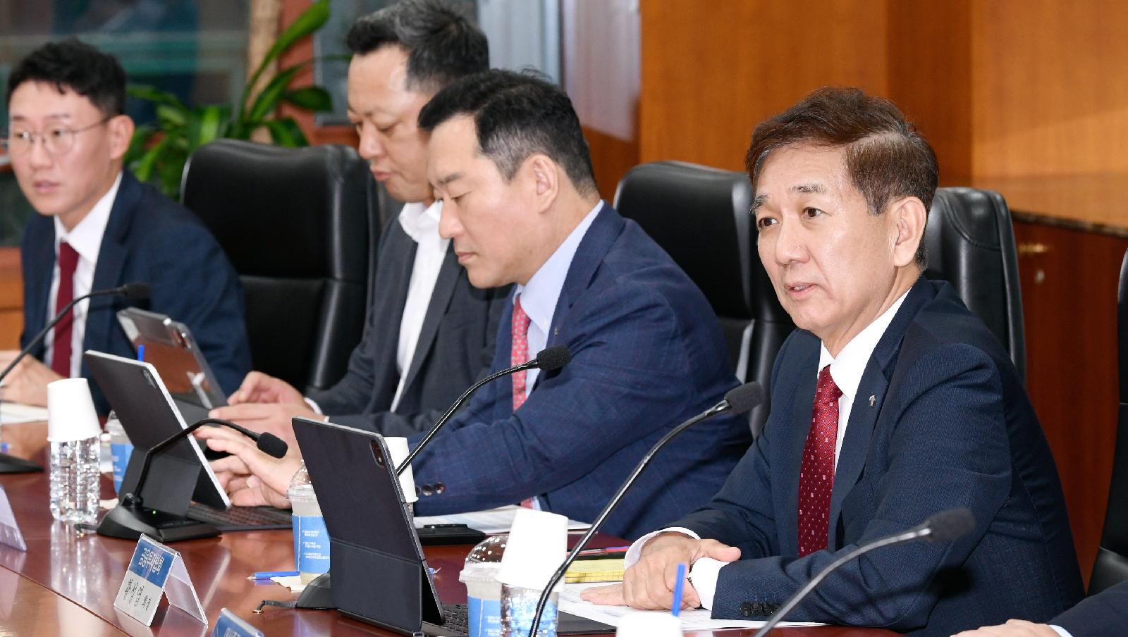 코스닥 매도 사이드카 발동·일부 종목 하루 20% 급등