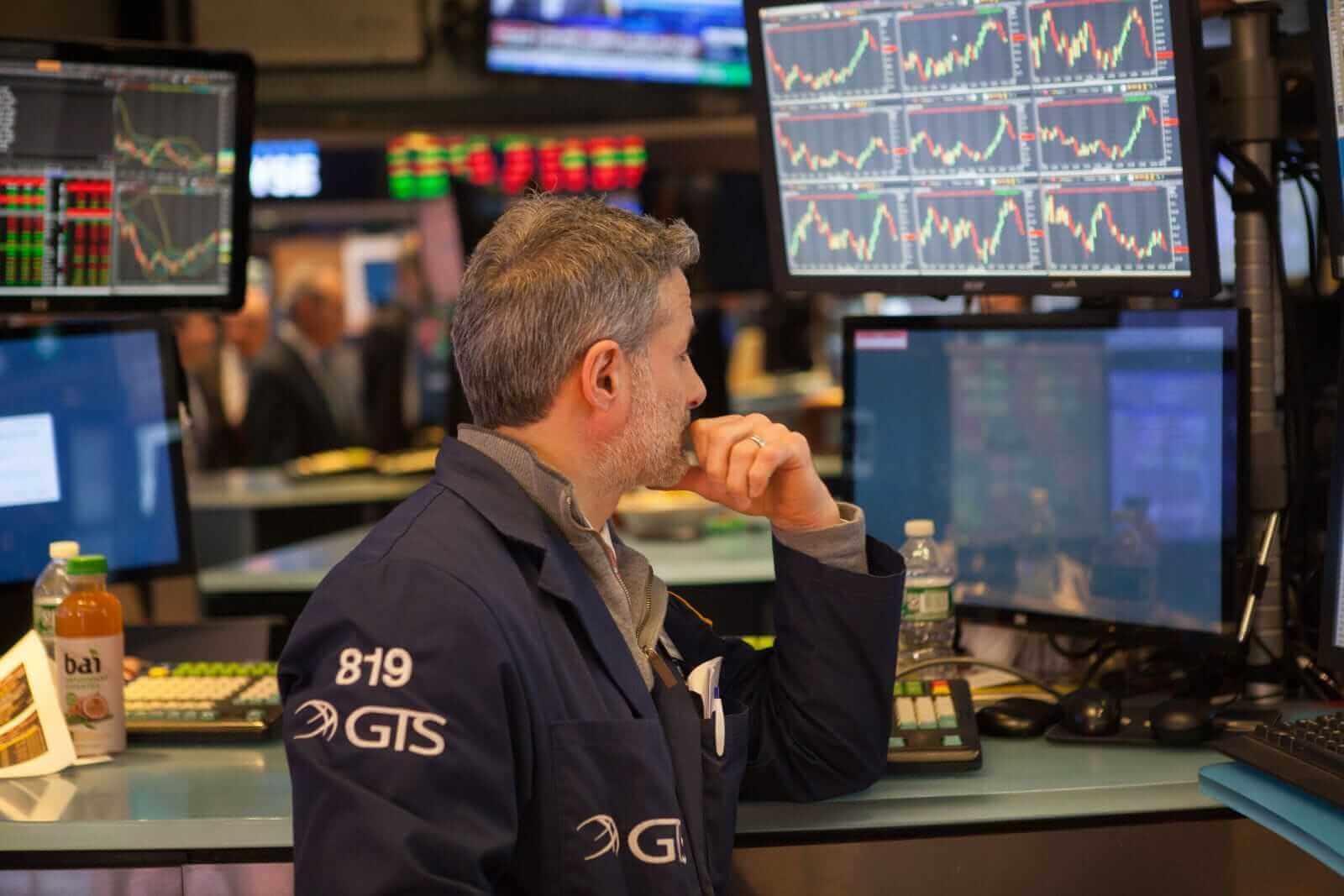 S&P 500·나스닥 사상 최고, AI 기대가 시장 이끌다