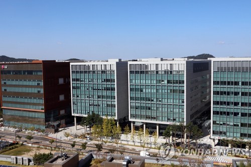 LG이노텍, iM증권 목표가 상향…아이폰 우려 완화
