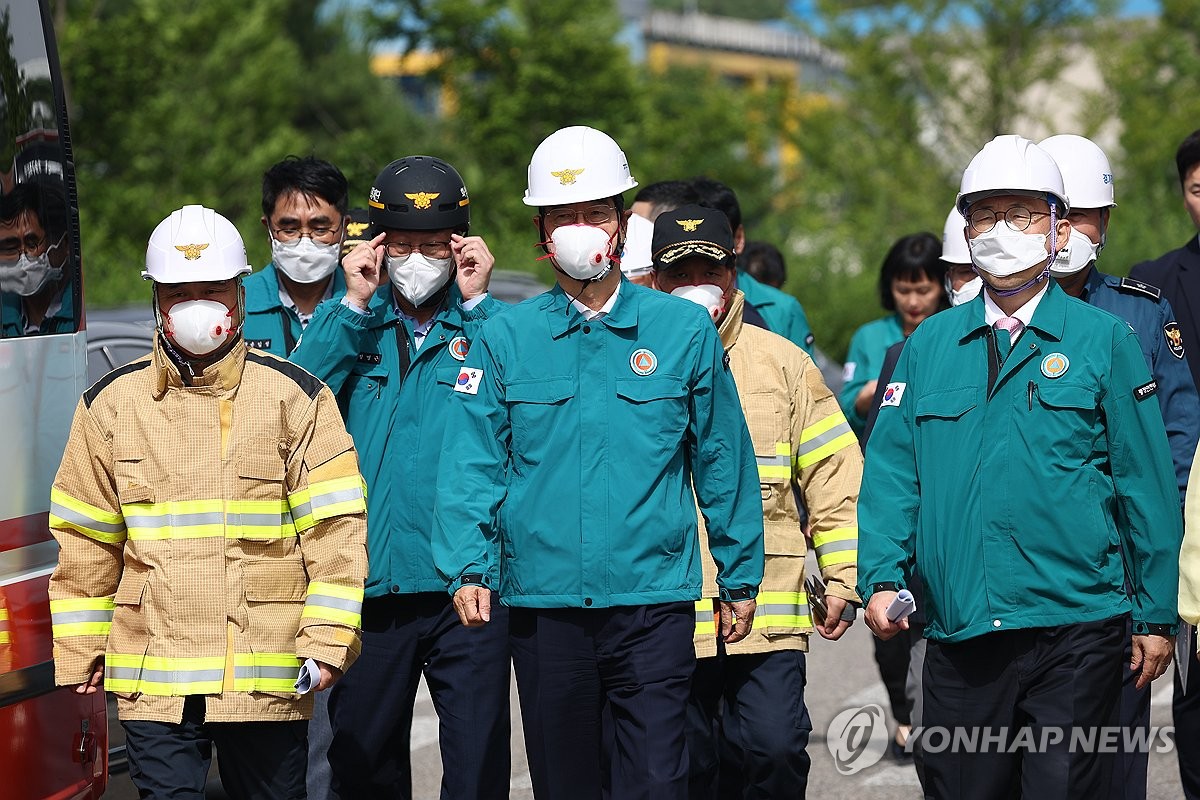 (News Focus) Hwaseong battery plant fire likely to go down as worst ...