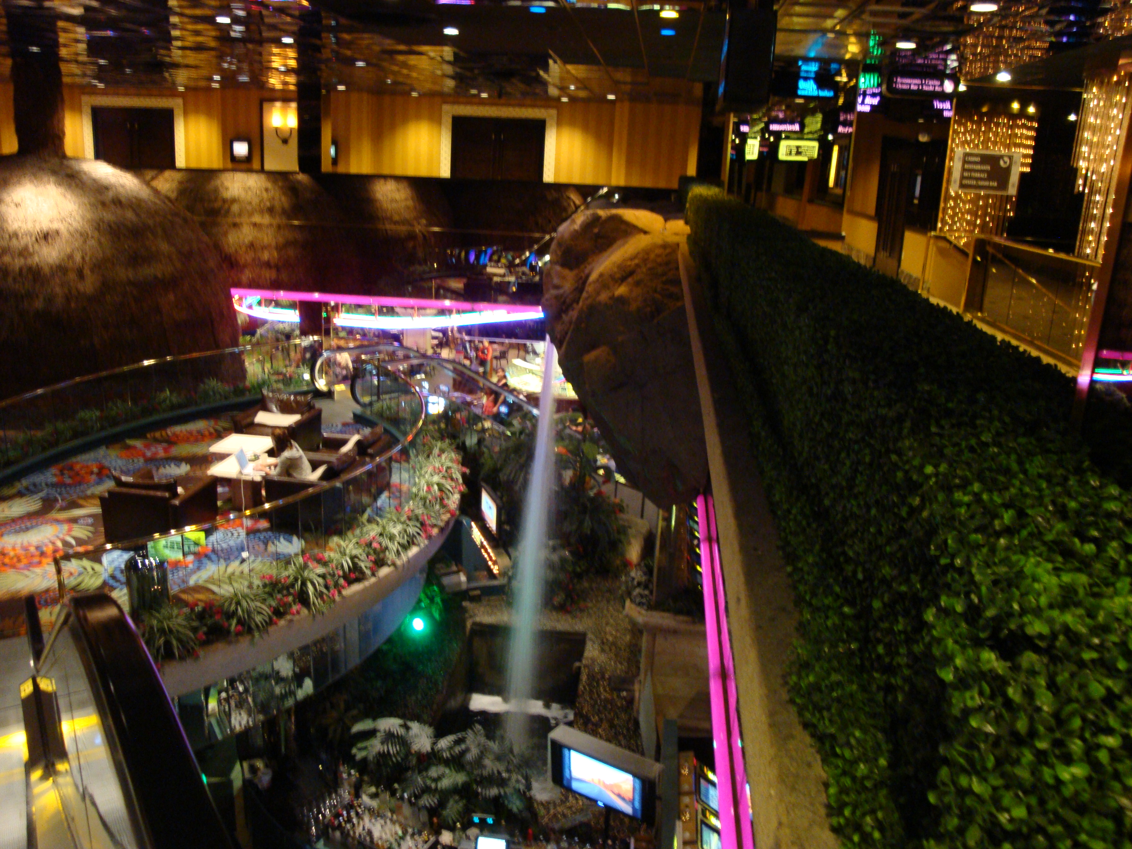 File:DSC29090, Atlantis Casino Hotel, Reno, Nevada, USA (4908708041).jpg -  Wikimedia Comm