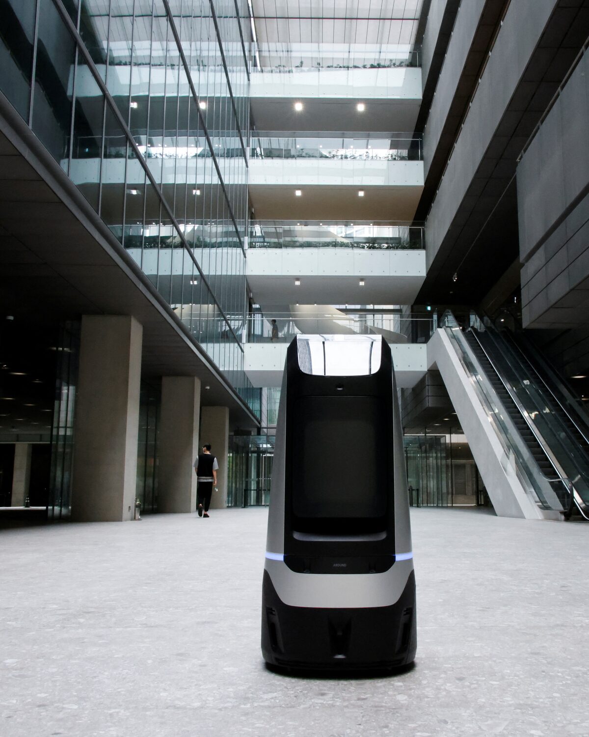 S.Korean Naver's robotics ambitions challenged by 5G on-the-ground  realities | Reuters