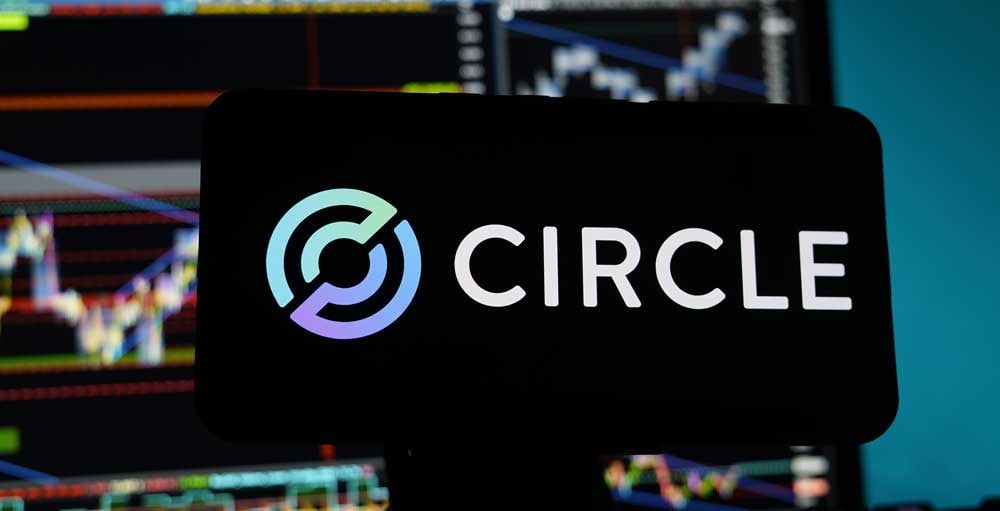 Circle 신탁은행 승인에 주가 상승·ARK 추가 매수