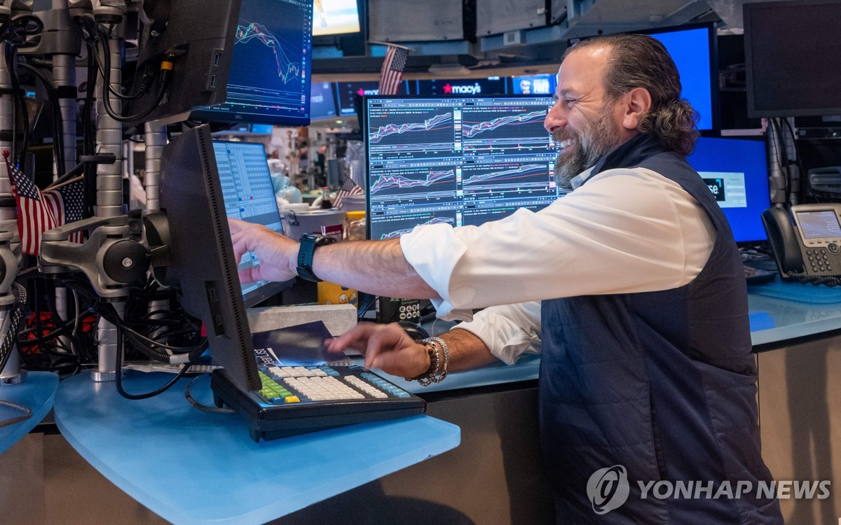 알파벳 유상증자에 기술주 압박, 엔비디아 발언에 반도체 급등