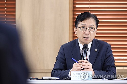 이병권 차관, 휴업 소상공인 보험 도입 논의 및 고용보험료 지원 확대