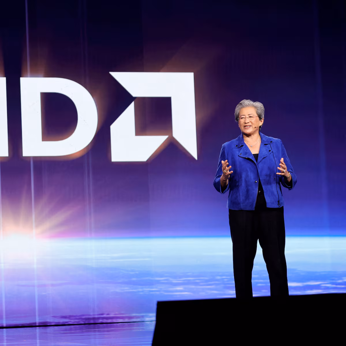 AMD 부사장 노로드, 보통주 840만 달러어치 매도
