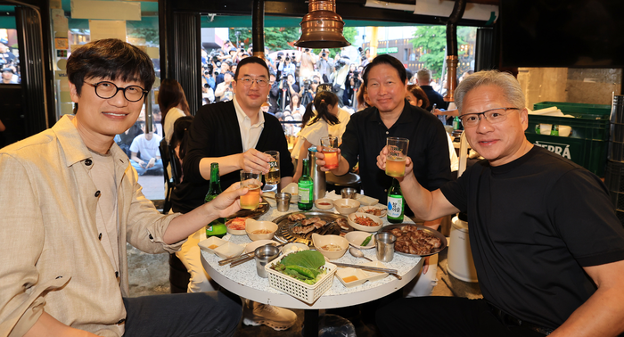 하이트진로 목표가 2만3천원 하향, 맥주 매출 13% 감소