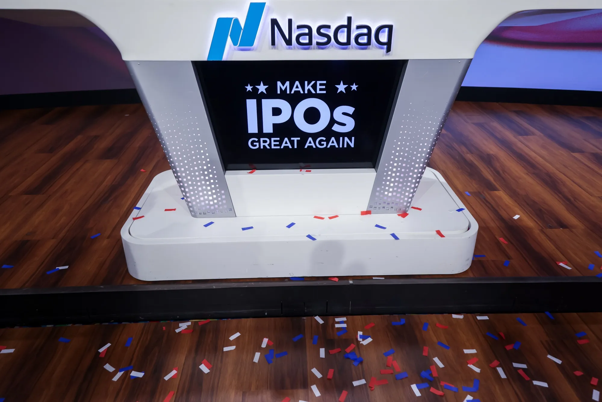Nasdaq Mulls New 'Fast Entry' Rule Ahead of Big IPOs Like SpaceX ...