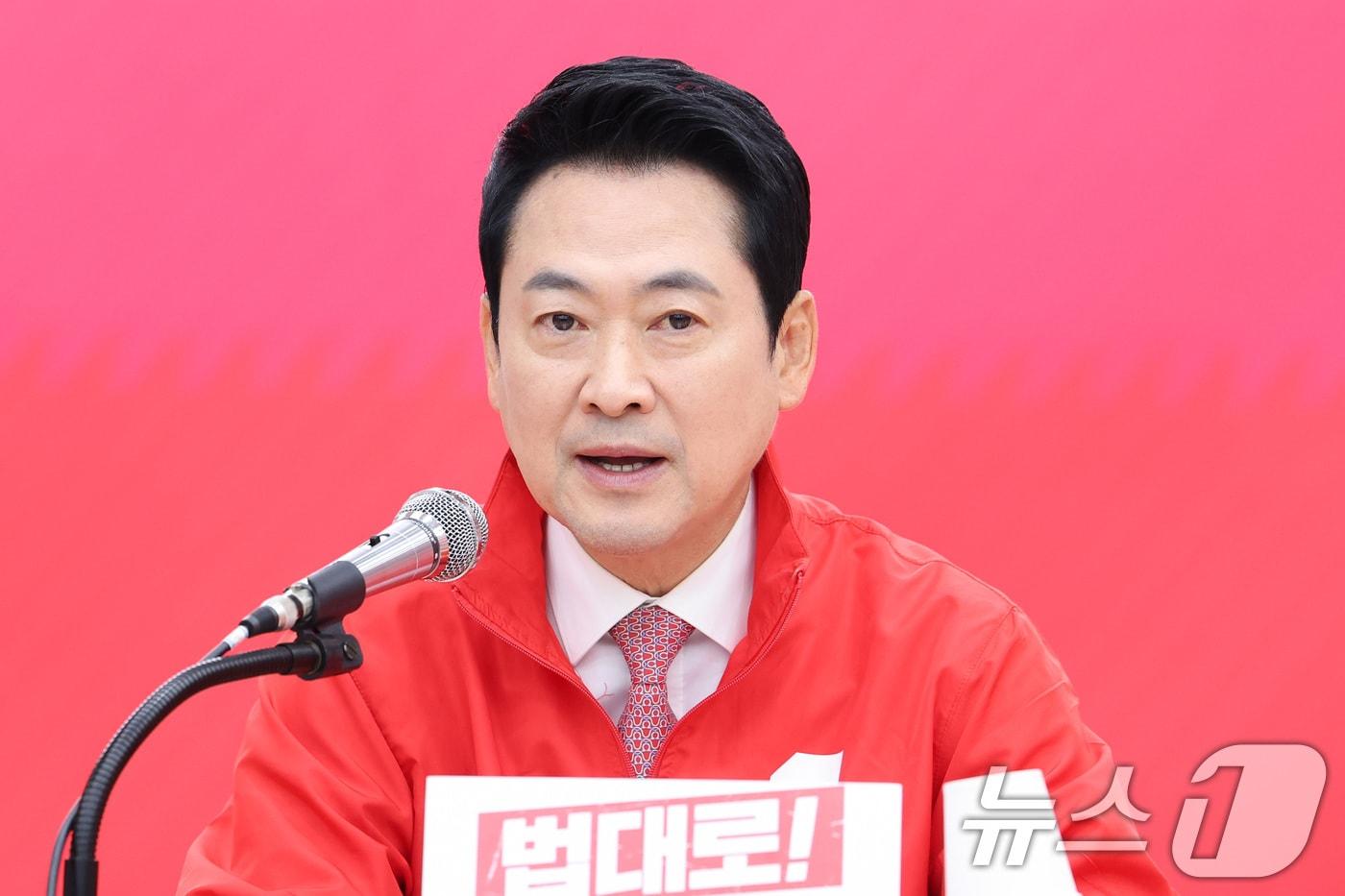 장동혁 "스타벅스 불매, 6월 3일까지" 발언에 정치 공방 확산