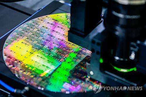 후성, AI 수요에 반도체 가스 품귀로 주가 63% 급등