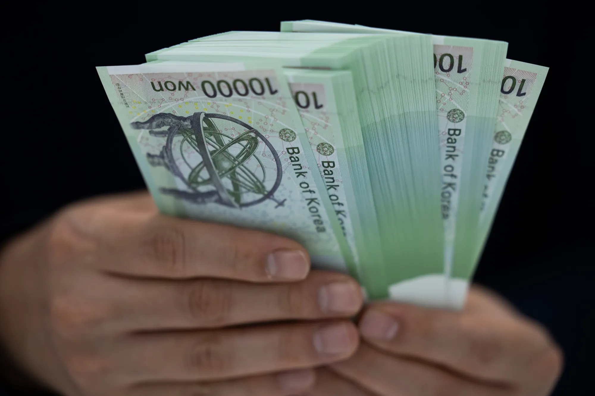 KRW/USD: Korean Won Up on Report US Wants Currency Appreciation in Talks - Bloomberg