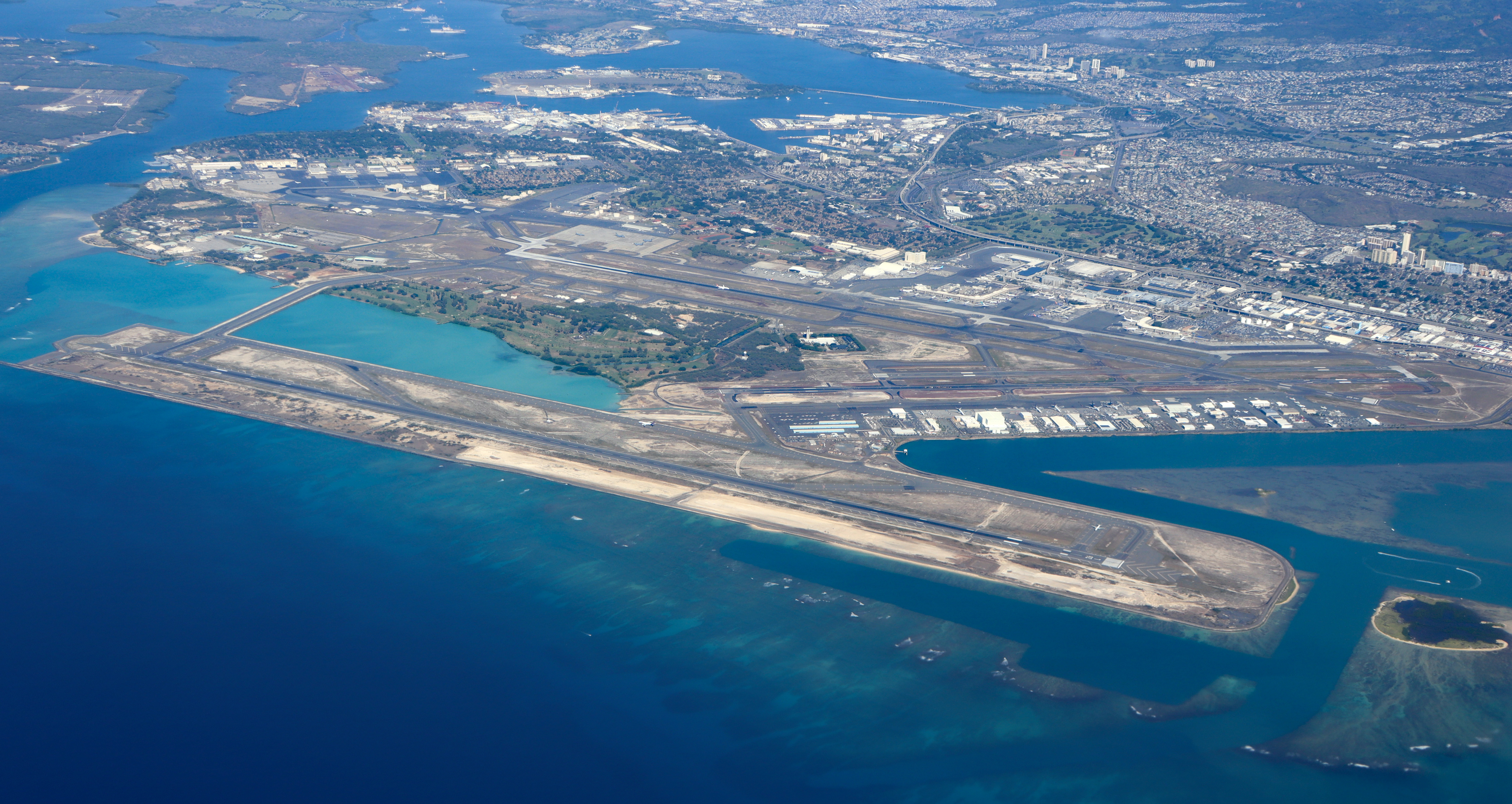 Daniel K. Inouye International Airport - Wikipedia