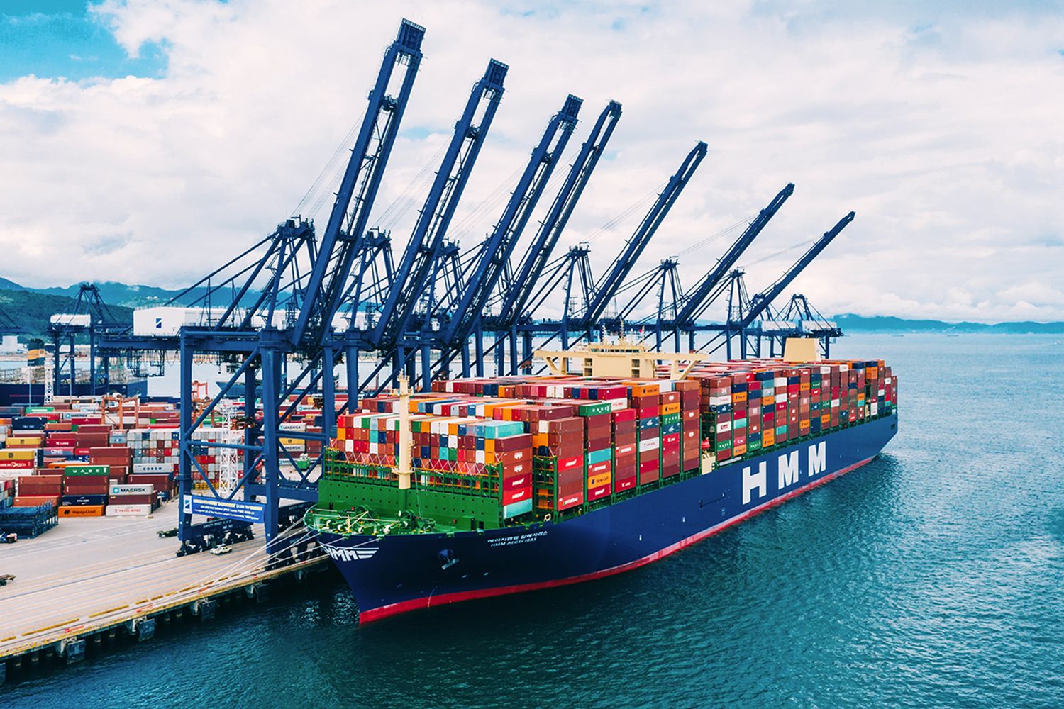 World's biggest container ship approaches Rotterdam - Port Technology ...